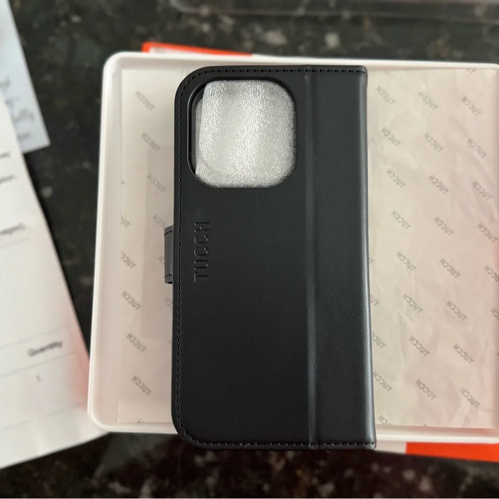 iPhone 15 Pro 6.1 Black Folio Case Wallet